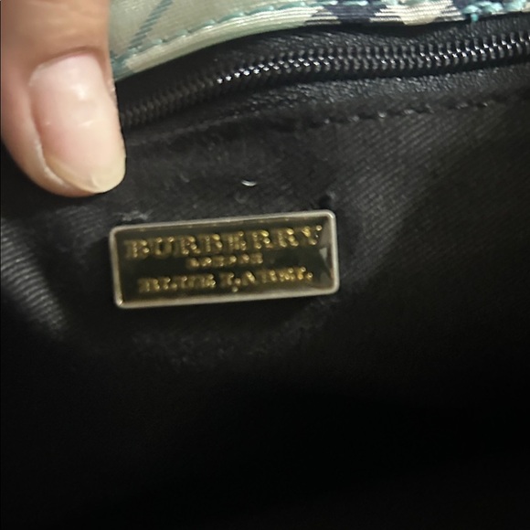 Authentic light blue Burberry Checkered Tote Bag - with free COA!! - Picture 2 of 7
